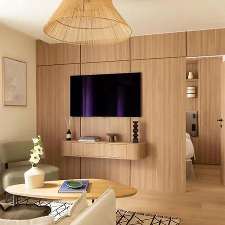 Wonderful 2br 6p - Eiffel Tower Apartment *