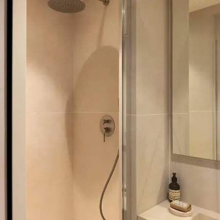 Wonderful 2br 6p - Eiffel Tower Apartment *